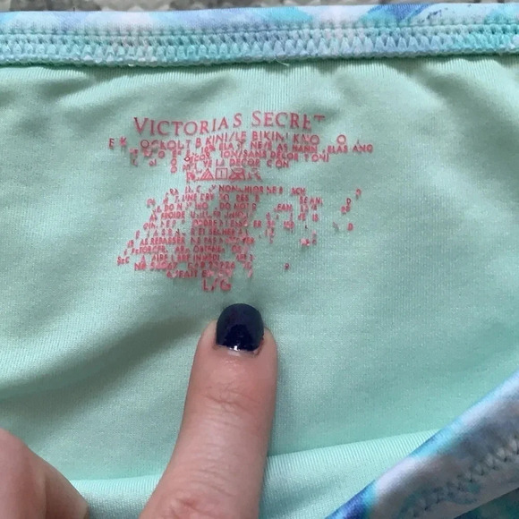 Victoria’s Secret bikini‎ bottom - Picture 2 of 5